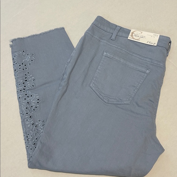 EST. 1946 Denim Denim - Cato Women 16WP C EST. 1946 Petite Capri Curvy Skinny Cutout‎ Floral Jeans 1159